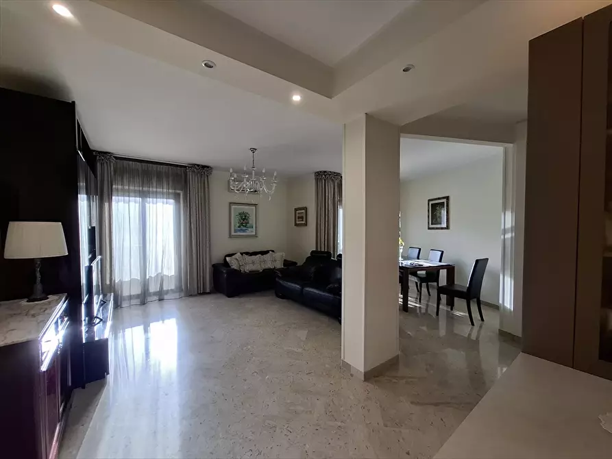 Immagine 21 di Appartamento in vendita  in Via Michele Mirenghi, 51 a Bari