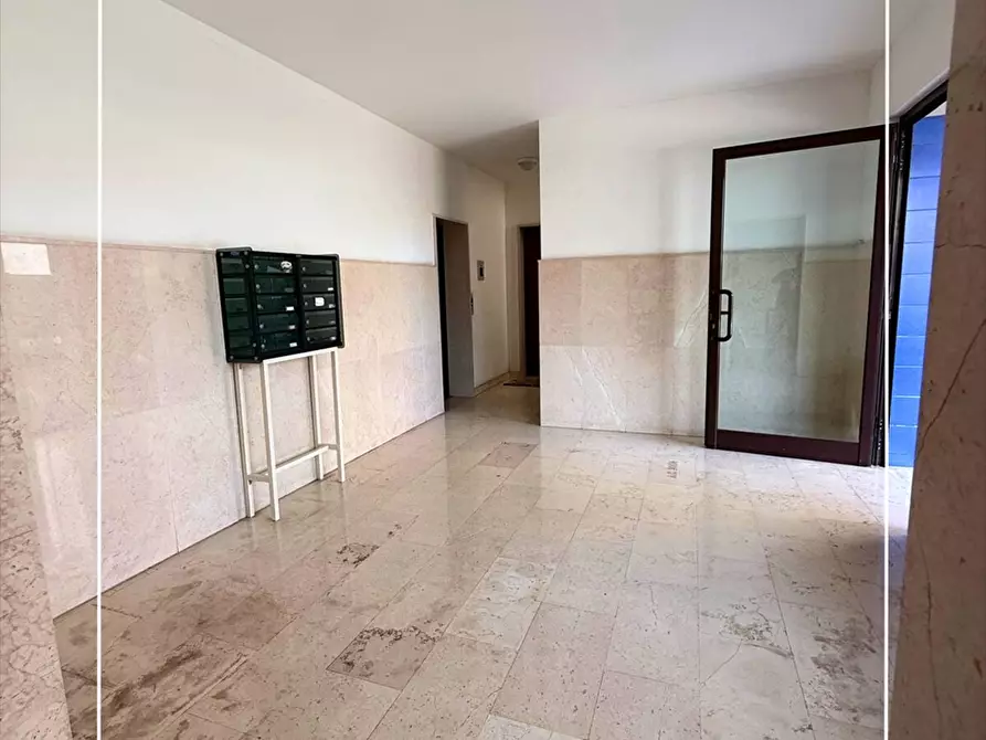 Immagine 3 di Ufficio in affitto  in via quintino quagliati 10 a Taranto