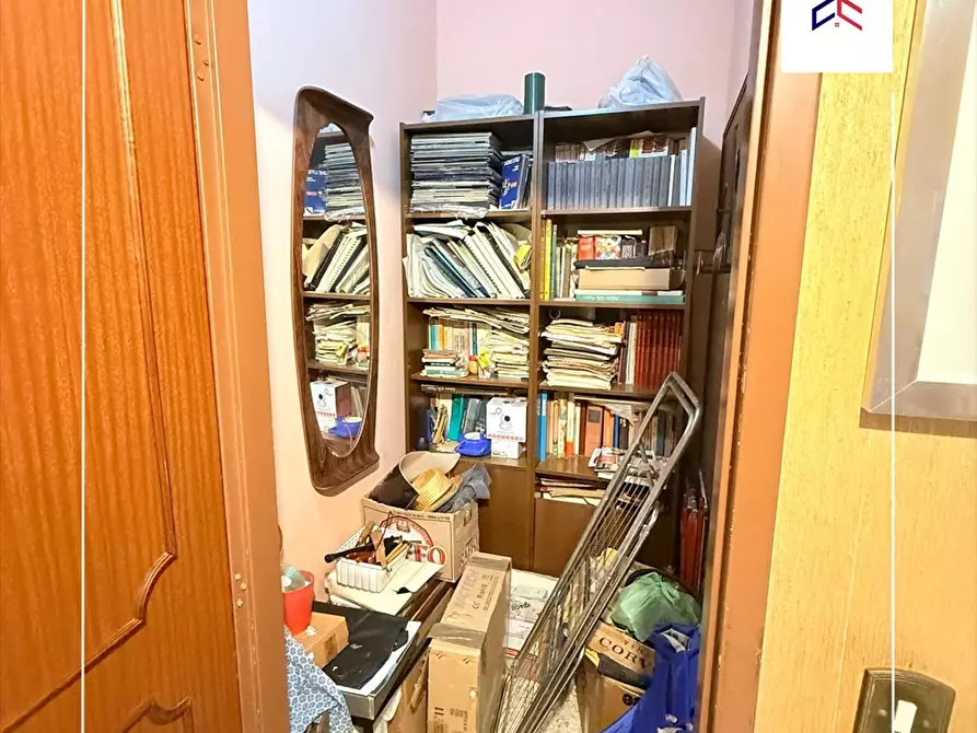 Immagine 19 di Appartamento in vendita  in piazza brodolini 214 a Taranto