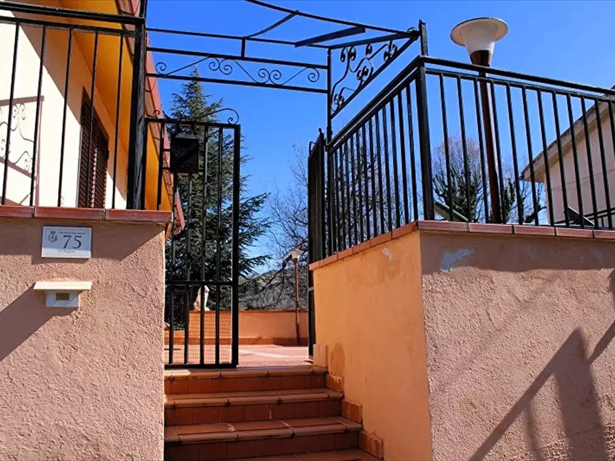 Immagine 1 di Casa indipendente in vendita  in Via Pagliari 112 a Roccamorice