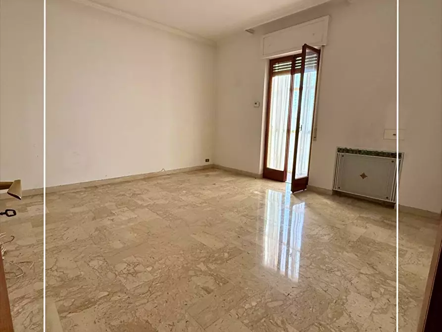 Immagine 17 di Appartamento in vendita  in via cavallotti 153 a Taranto
