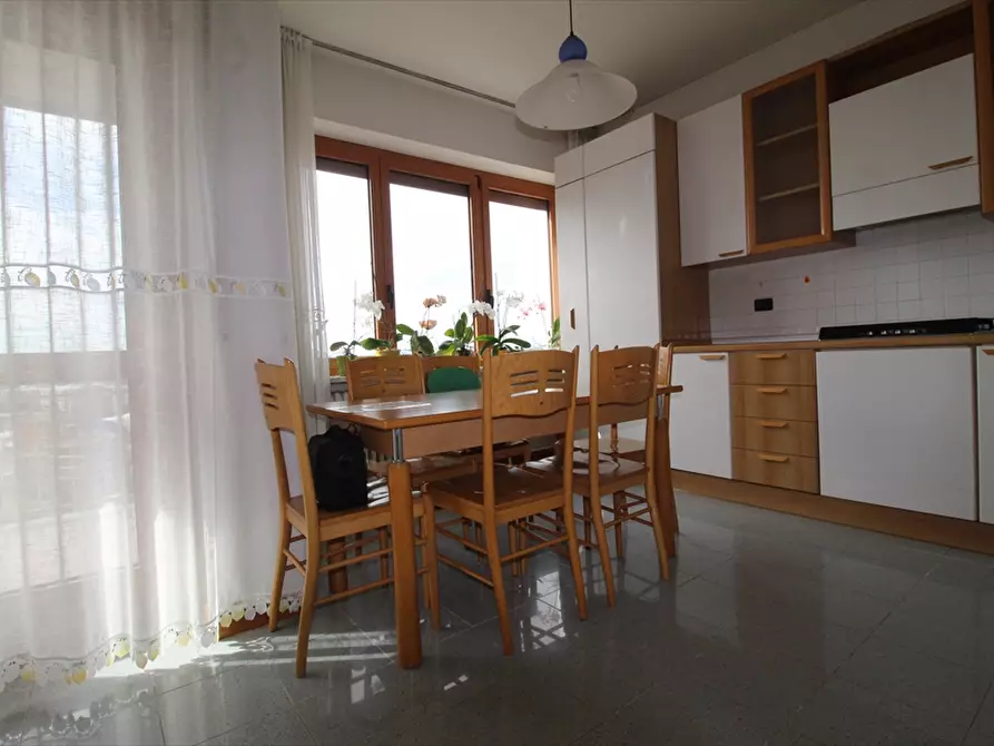 Immagine 11 di Appartamento in vendita  in Corso Acqui a Alessandria