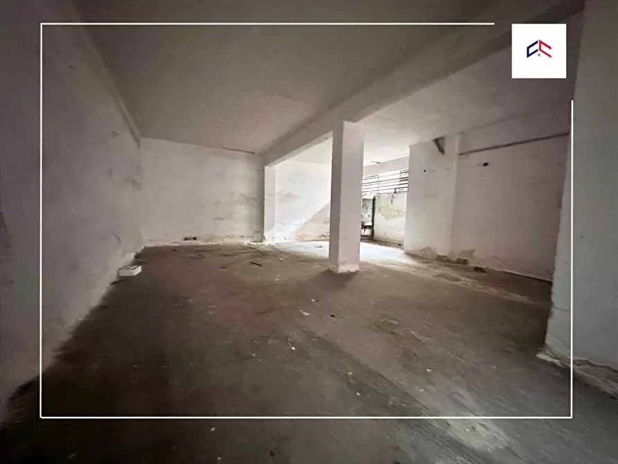 Immagine 4 di Laboratorio in vendita  in via elio 1 a Taranto
