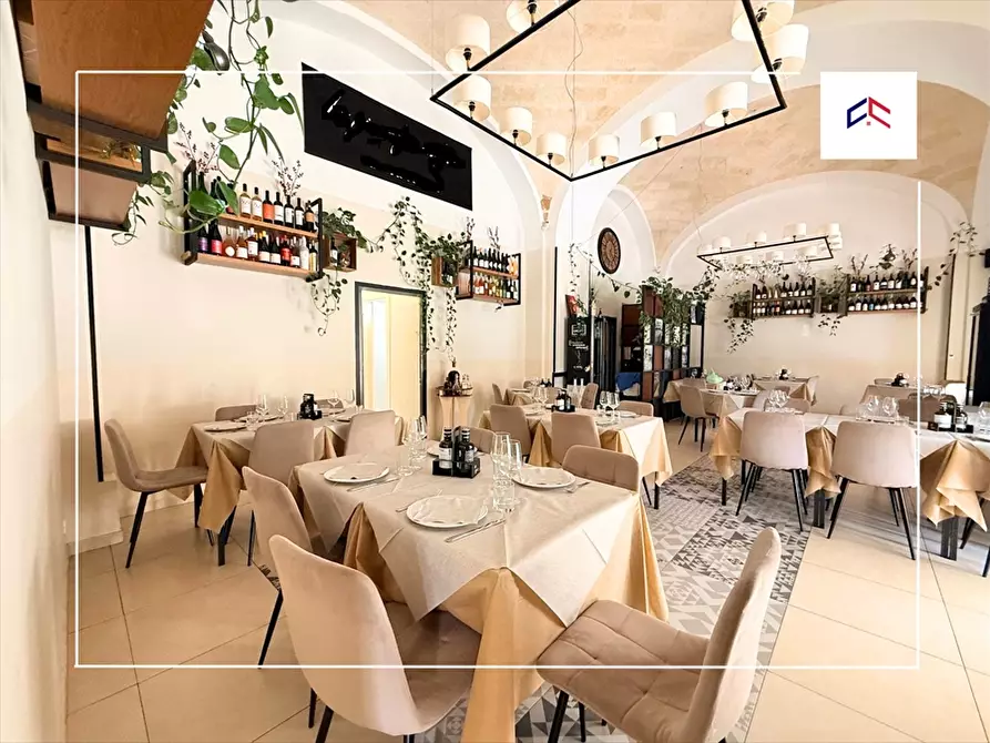 Immagine 5 di Locale commerciale in vendita  in CORSO UMBERTO 51 a Taranto