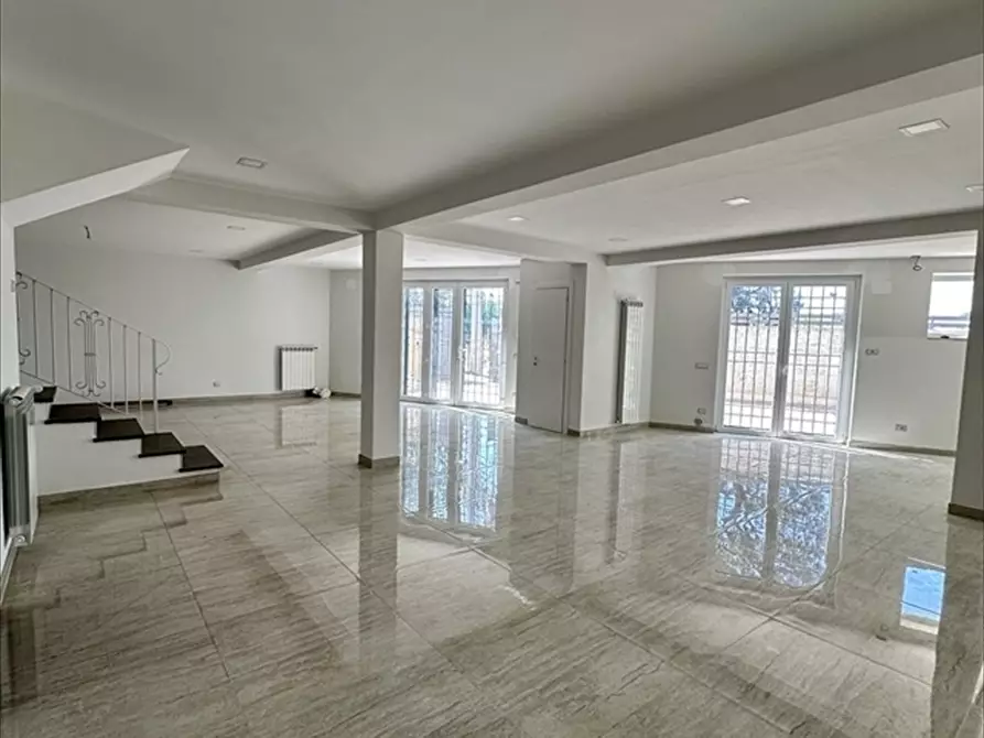 Immagine 22 di Villa in vendita  in via odino a Anzio