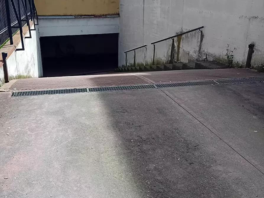 Immagine 17 di Box auto in affitto  a Milano