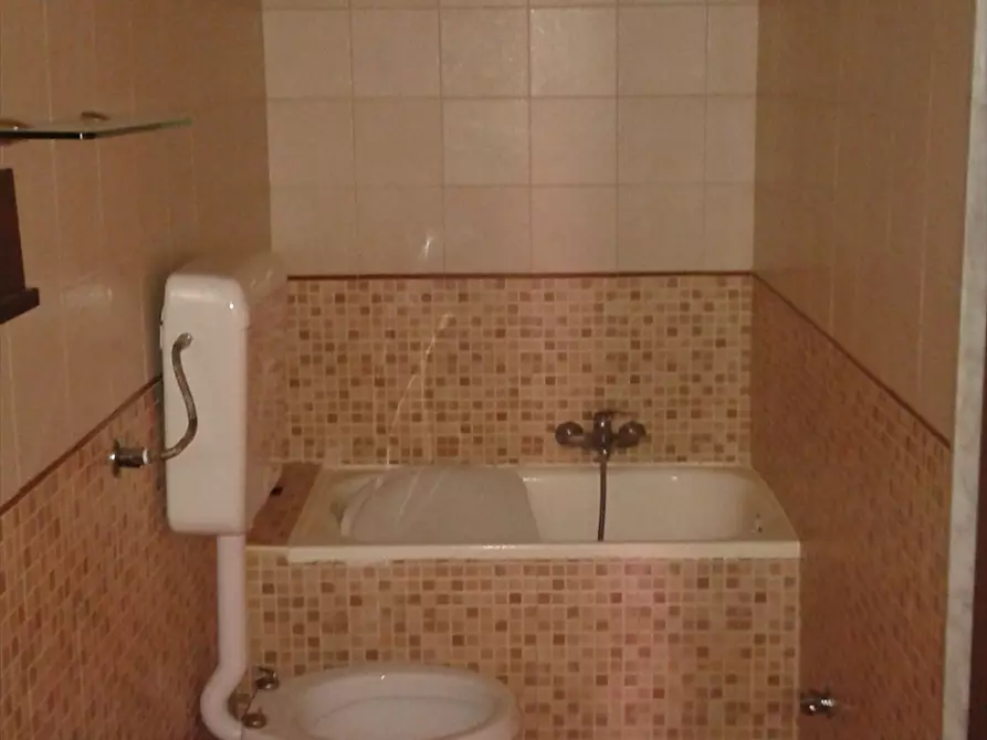 Immagine 3 di Casa indipendente in vendita  a Cerignola