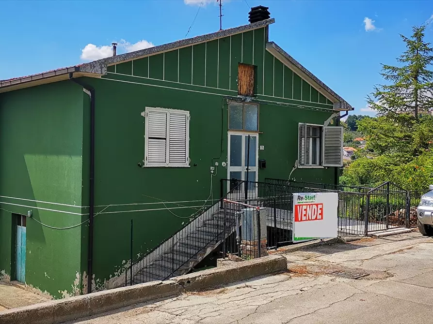 Immagine 20 di Casa indipendente in vendita  in Strada Peschiera, 70 a Chieti