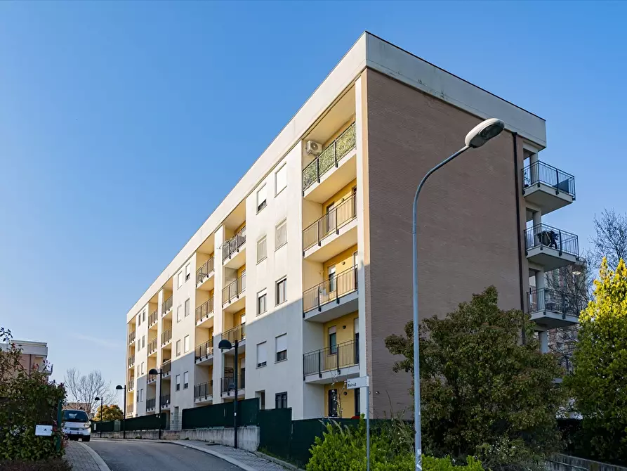 Immagine 1 di Appartamento in vendita  in Via Beirut  a Chieti