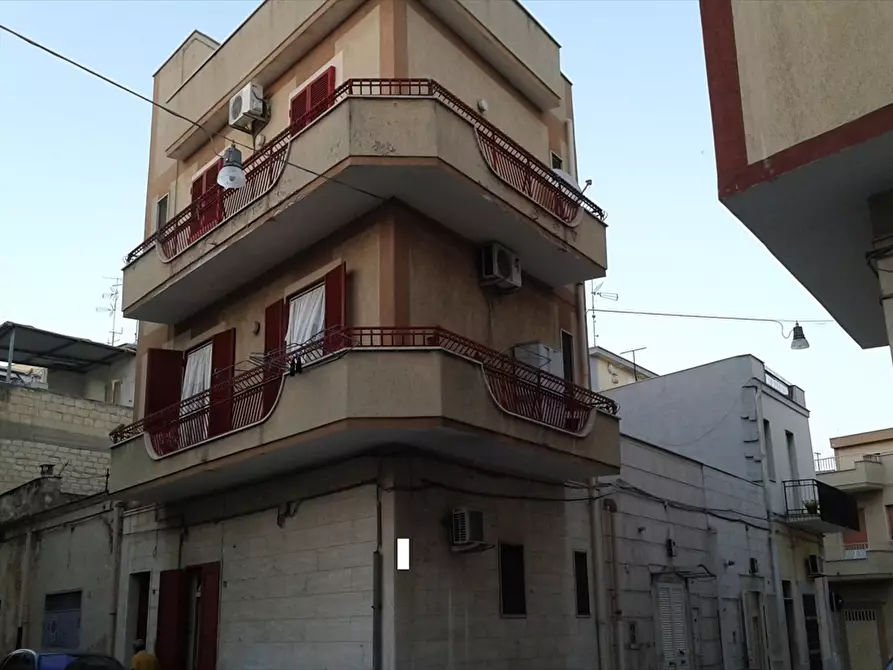 Immagine 2 di Casa indipendente in vendita  in Via Appia a Cerignola