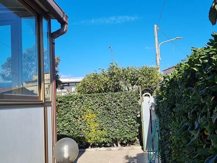 Immagine 9 di Appartamento in vendita  in via di valle schioia a Anzio