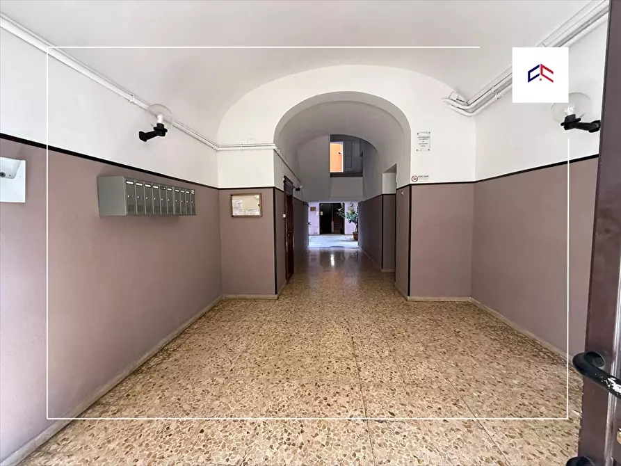 Immagine 2 di Appartamento in vendita  in VIA OBERDAN 83 a Taranto