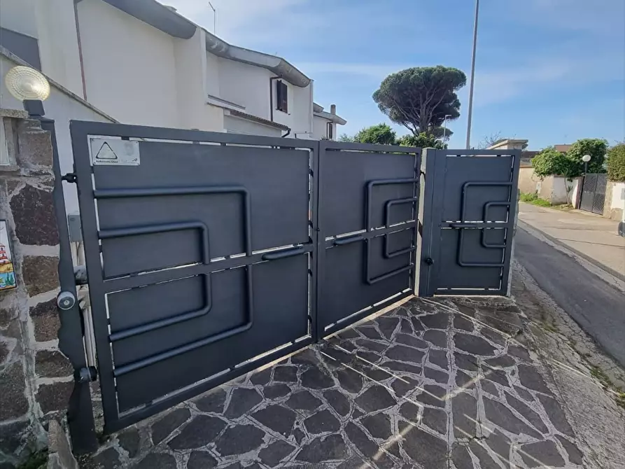 Immagine 2 di Villa in vendita  in Via degli olmi a Anzio