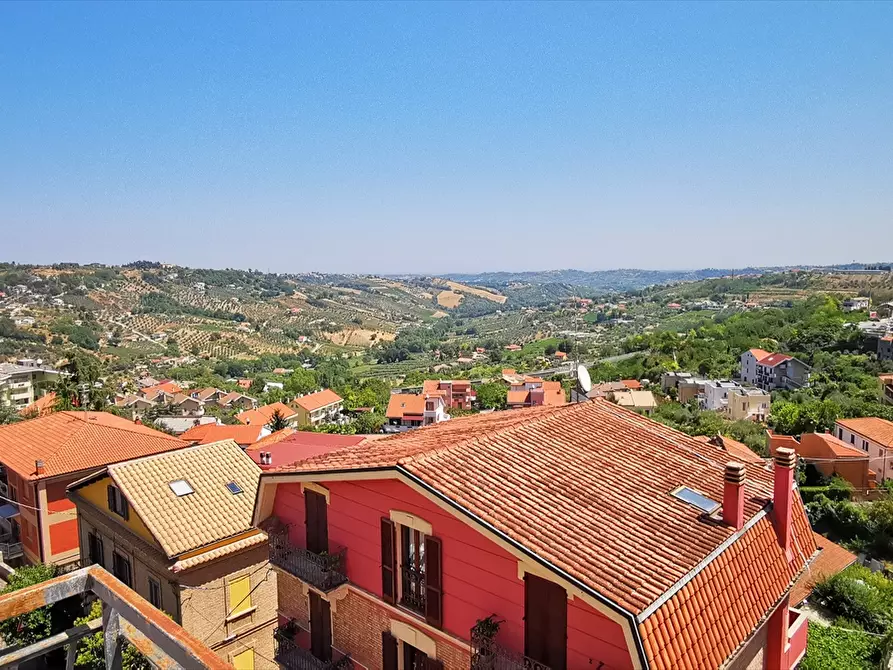 Immagine 9 di Appartamento in vendita  in Via del Tricalle a Chieti