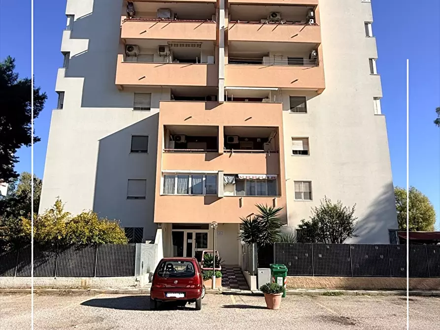 Immagine 1 di Appartamento in vendita  in via scoglio del tonno 51 a Taranto