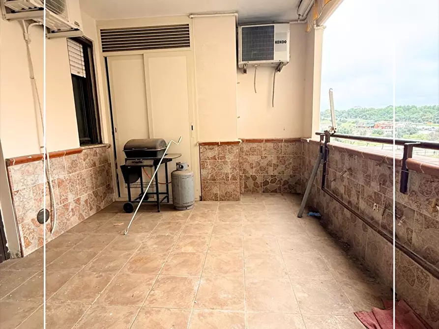 Immagine 4 di Appartamento in vendita  in piazza pertini 15 a Taranto