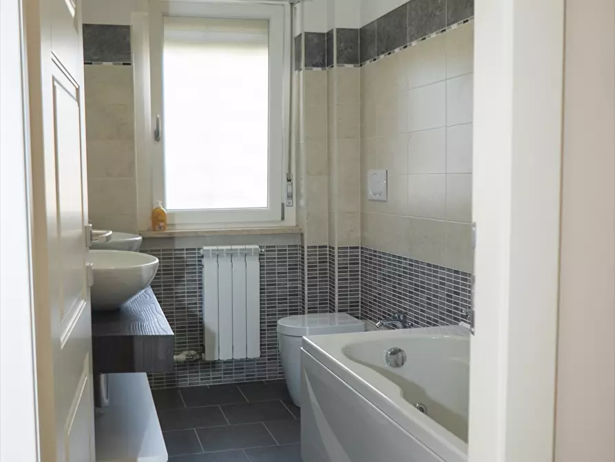 Immagine 15 di Villa in vendita  in Via primiero 150 a Anzio