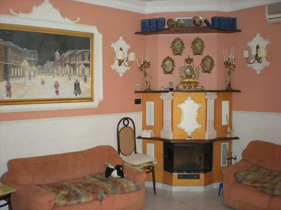 Immagine 3 di Appartamento in vendita  in Via Appia a Cerignola