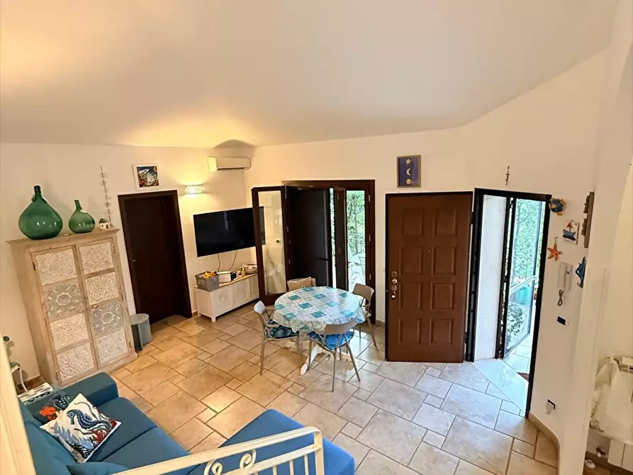 Immagine 15 di Villa in vendita  in VIA SATURO 407 a Leporano