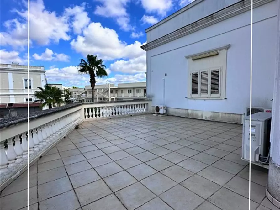 Immagine 4 di Villa in vendita  in VIA VITTORIO EMANUELE N. 144 a Statte