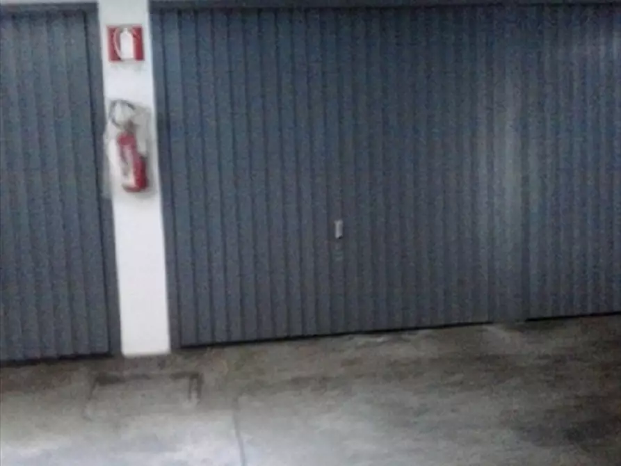 Immagine 1 di Box auto in affitto  a Milano