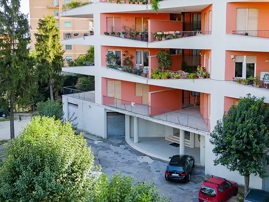 Immagine 1 di Appartamento in vendita  in Via Colazilli a Chieti