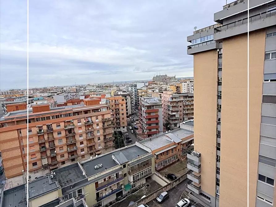 Immagine 8 di Appartamento in affitto  in VIALE MAGNA GRECIA 322 a Taranto
