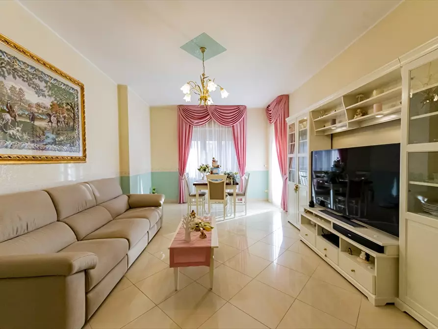 Immagine 1 di Appartamento in vendita  in Via Bellini a Chieti