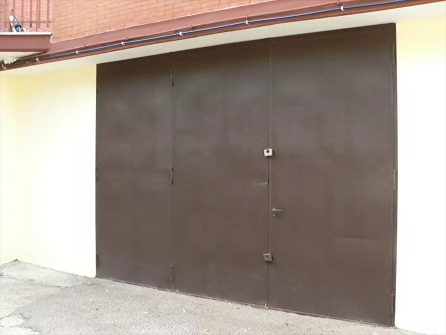 Immagine 14 di Deposito in vendita  in via alessandro guidoni a Ciampino