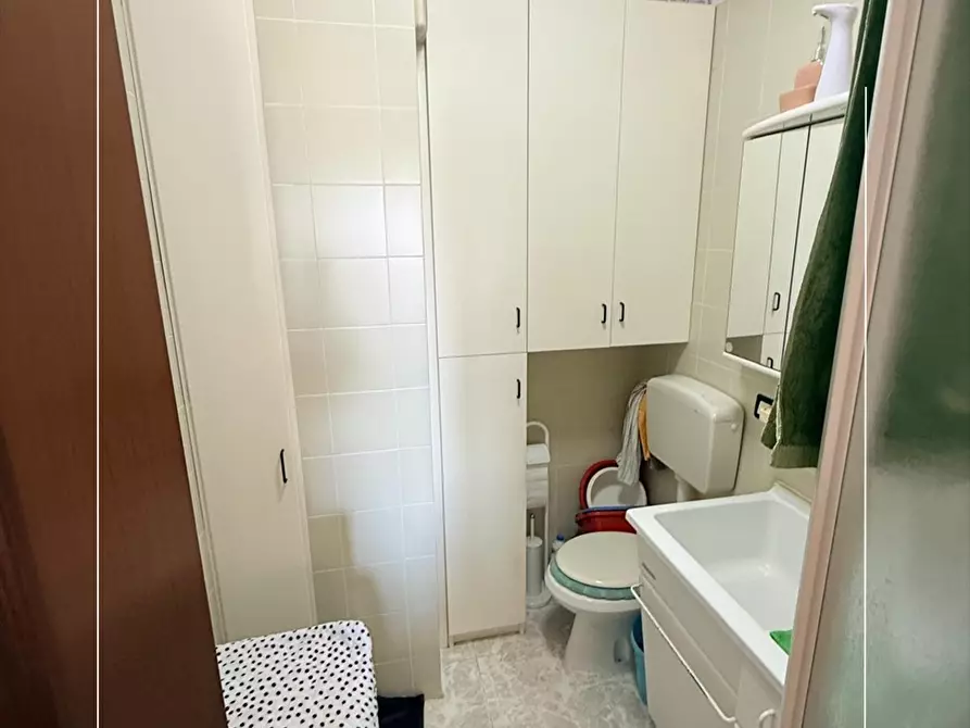 Immagine 27 di Appartamento in vendita  in via scoglio del tonno 51 a Taranto