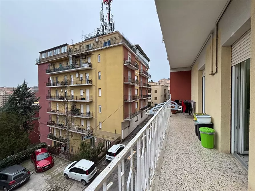 Immagine 12 di Appartamento in vendita  in via sciucchi 63 a Chieti