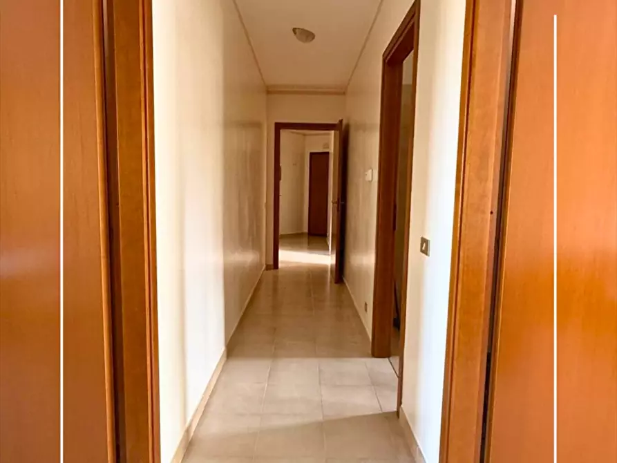 Immagine 14 di Appartamento in vendita  in piazza pertini 19 a Taranto