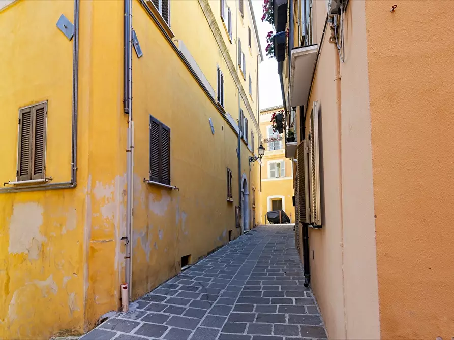 Immagine 17 di Magazzino in vendita  in Piazzetta Santa Lucia a Chieti