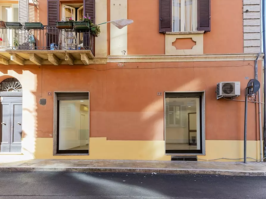 Immagine 3 di Locale commerciale in affitto  in Via Arniense a Chieti