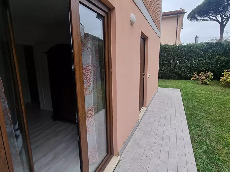 Immagine 23 di Casa indipendente in vendita  a Anzio