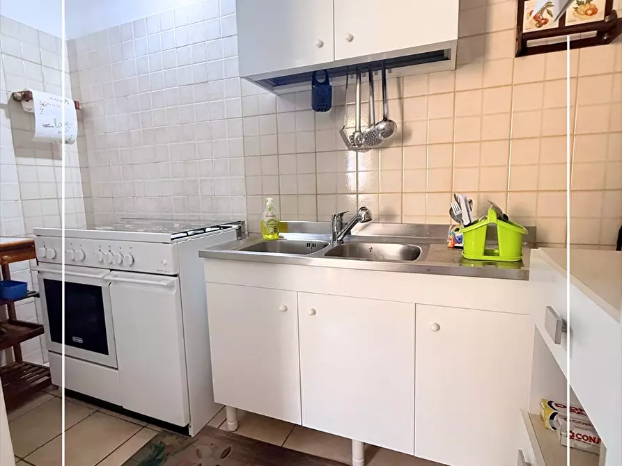 Immagine 13 di Appartamento in vendita  in via cavallotti,63 a Taranto