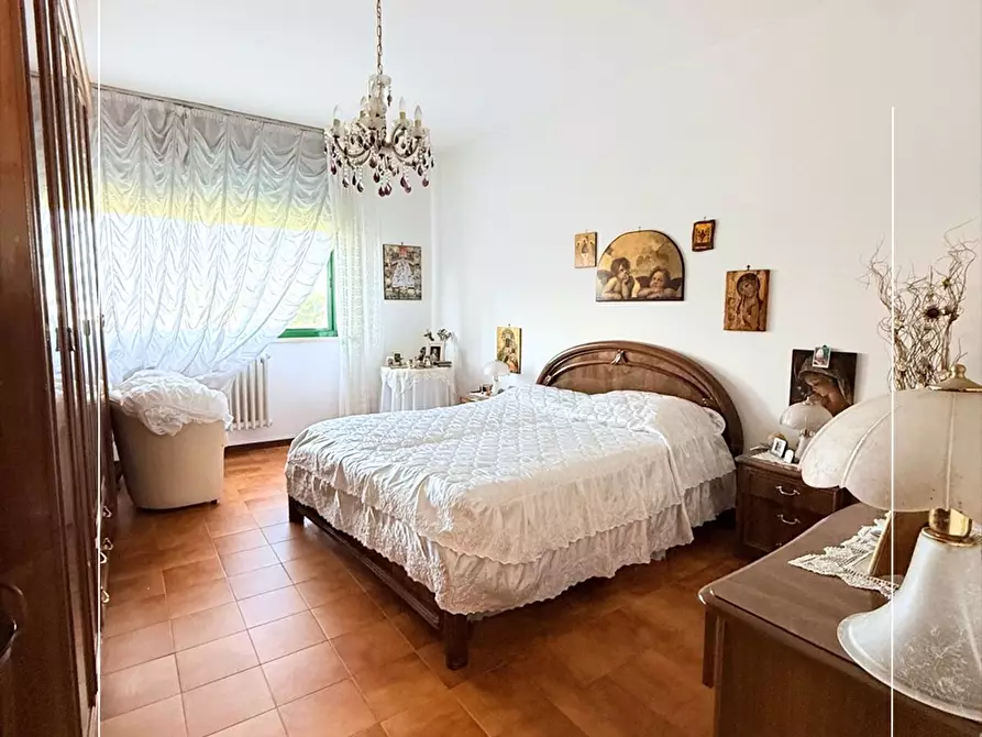 Immagine 15 di Appartamento in vendita  in via scoglio del tonno 52 a Taranto