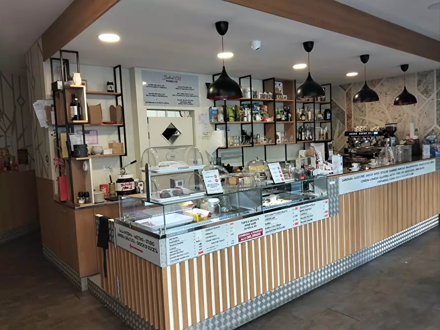 negozio in vendita a Pescara in zona Porta Nuova