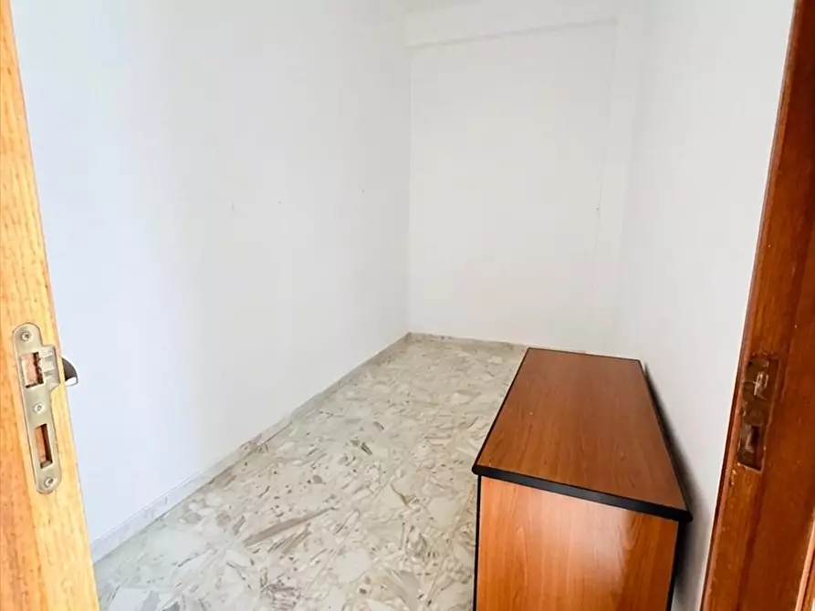 Immagine 14 di Appartamento in vendita  in via sibari 4 a Taranto