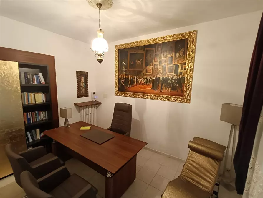Immagine 9 di Ufficio in vendita  in Via Papa Giovanni XXIII a Chieti