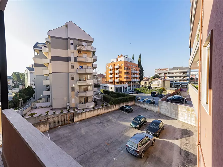 Immagine 13 di Appartamento in vendita  in Via Bellini a Chieti