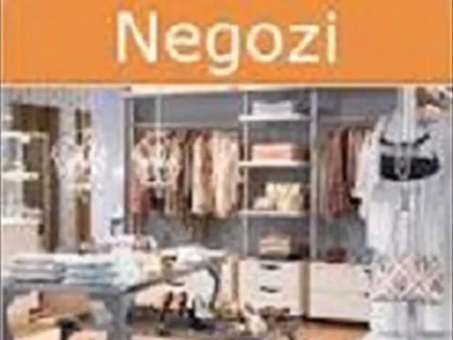 Immagine 4 di Locale commerciale in vendita  in Via Toppi a Chieti