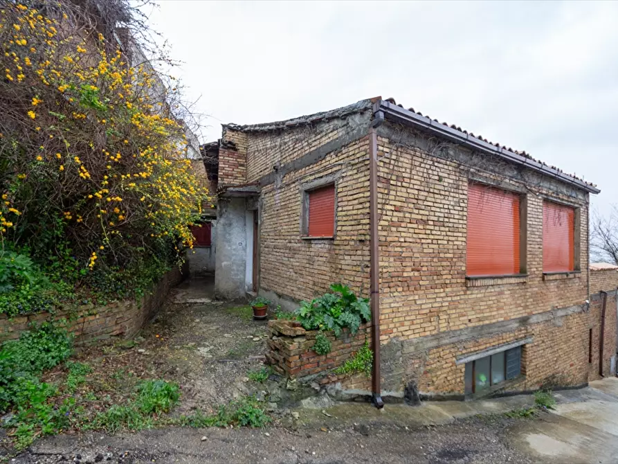 Immagine 13 di Casa indipendente in vendita  in VIA DE DOMINICIS  a Penne