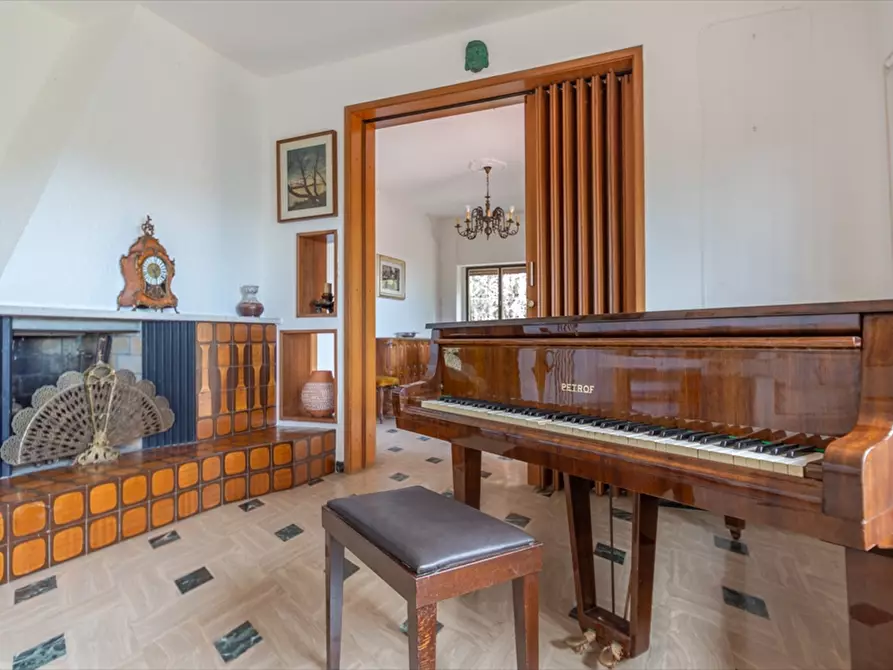 Immagine 28 di Villa in vendita  in VIA  ENZO FERRARI 47 a Tortoreto