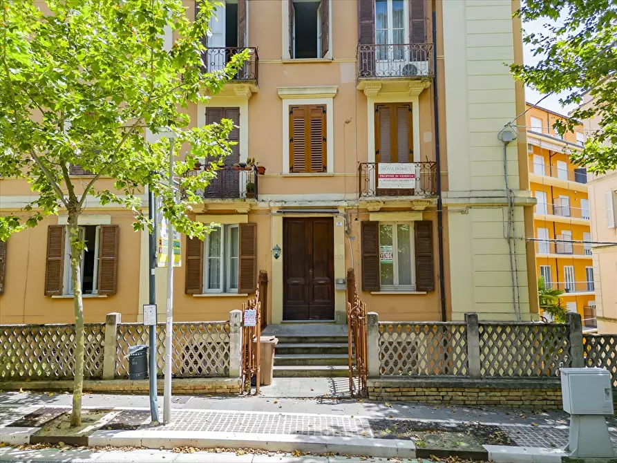 Immagine 2 di Appartamento in vendita  in Viale Giovanni Amendola a Chieti