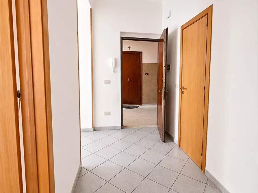 Immagine 3 di Appartamento in affitto  in via cesare battisti 83 a Taranto