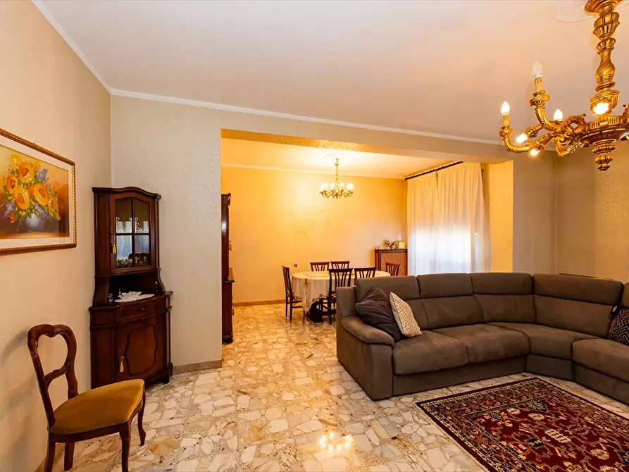 Immagine 1 di Appartamento in vendita  in Via Colazilli a Chieti