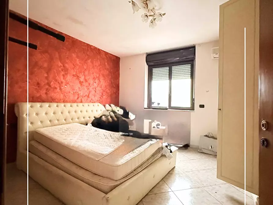 Immagine 11 di Appartamento in vendita  in piazza pertini 15 a Taranto