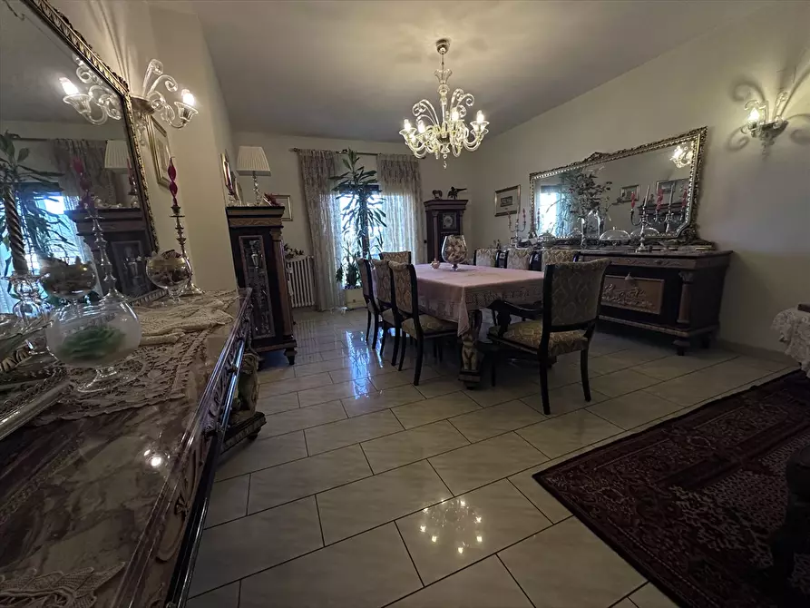 Immagine 14 di Appartamento in vendita  in Viale Europa 13 a Chieti