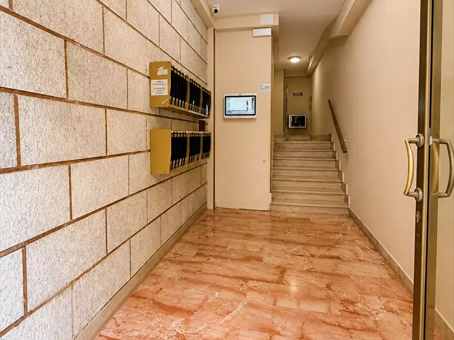 Immagine 4 di Appartamento in vendita  in via principe amedeo 146 a Taranto